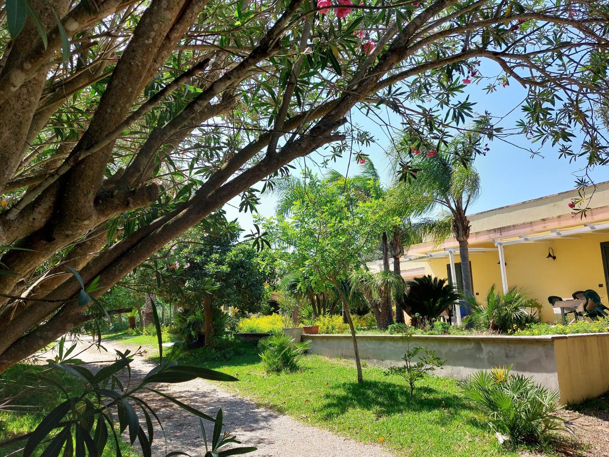 Masseria Lama Torre dell'Orso Kültér fotó